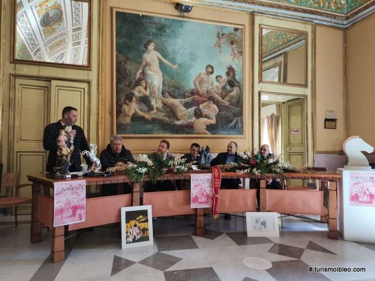 “Cavalcata di San Giuseppe”: torna a Scicli dopo il blocco Covid. Più in forma che mai.