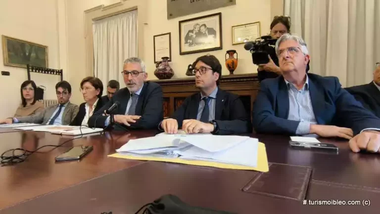 Piano Regolare di Ragusa. Sull’edilizia per il turismo si razionalizza riducendo. Sindaco Cassì e parte della Giunta e del Consiglio Comunale di Ragusa
