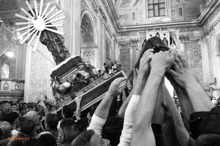 La Gioia di un anno in un giorno (video)